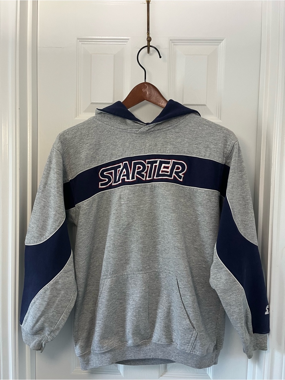 Vintage Y2K Starter center striped and logo embroidered pullover hoodie